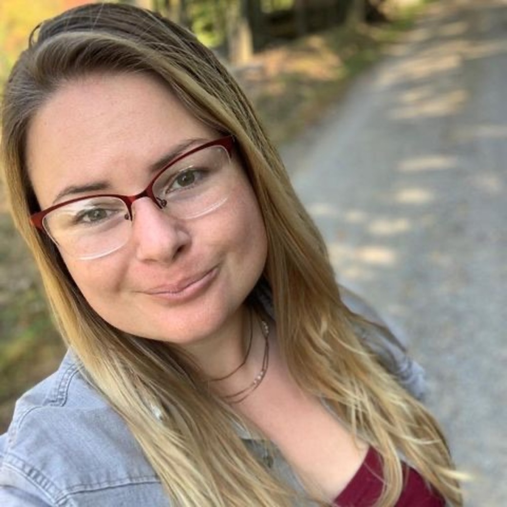 Meet your Posher, Amanda